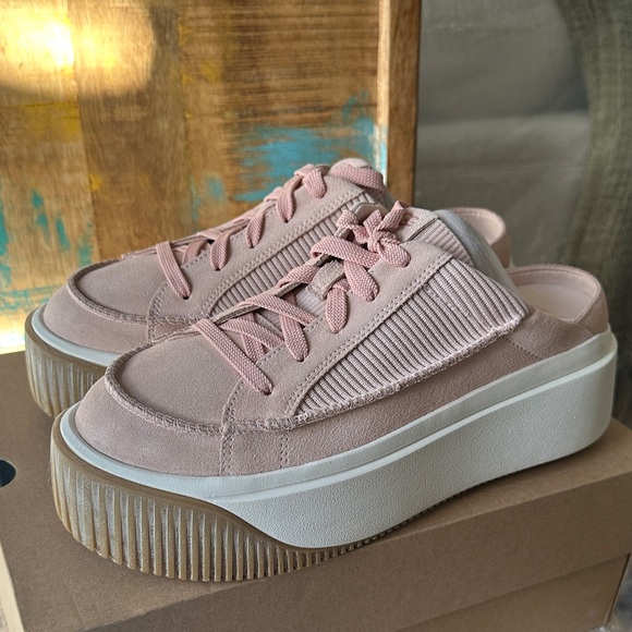 UGG Blush Pink Platform Sneakers - Picture 3 of 6